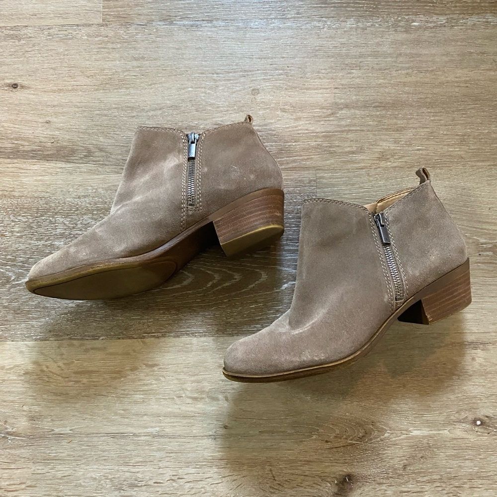 Lucky Brand Suede Ankle Booties in Taupe